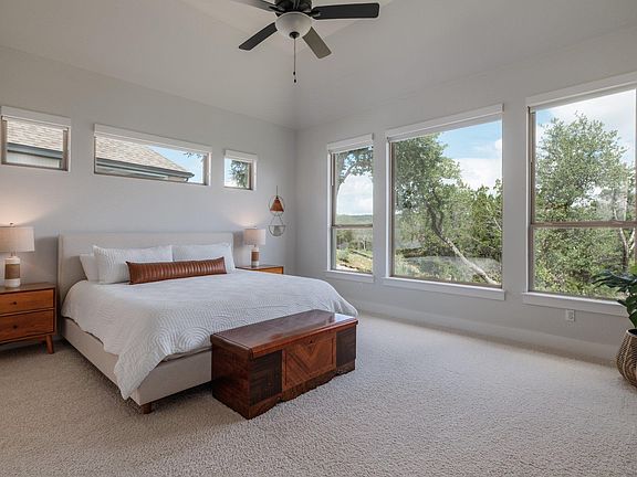 5th image of 317 Autumn Oak Way