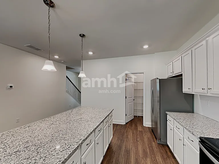412 Tributary Ln — Photo 3