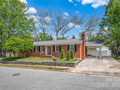 218 N Bost St, Statesville, NC, 28677