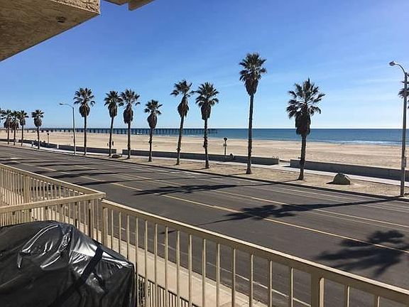 3rd image of 213 E Surfside Dr