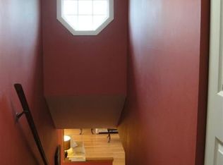 86 S Cedarcrest Dr, Schaumburg, IL 60193