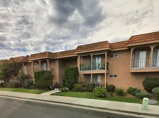 16941 Green Ln APT 10, Huntington Beach, CA 92649