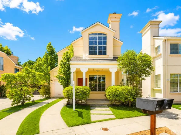 117 Concord Cir, Mountain View, CA 94040