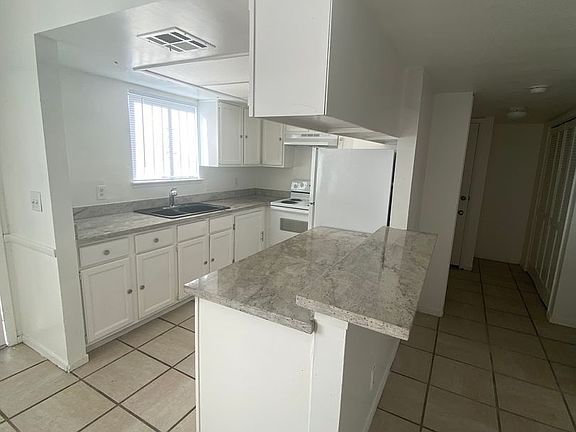 5th image of 5212 Redberry St APT B