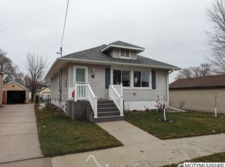14 25th St SW, Mason City, IA 50401