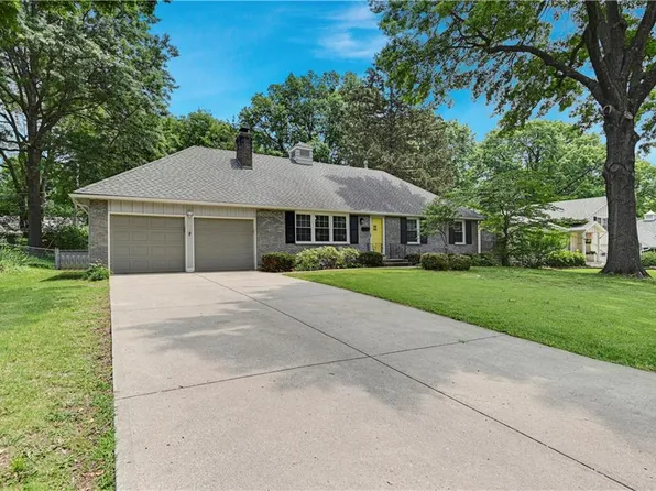 6919 Russell St, Overland Park, KS 66204