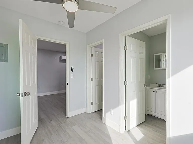 3774 Clavelita St #3774 — Photo 14