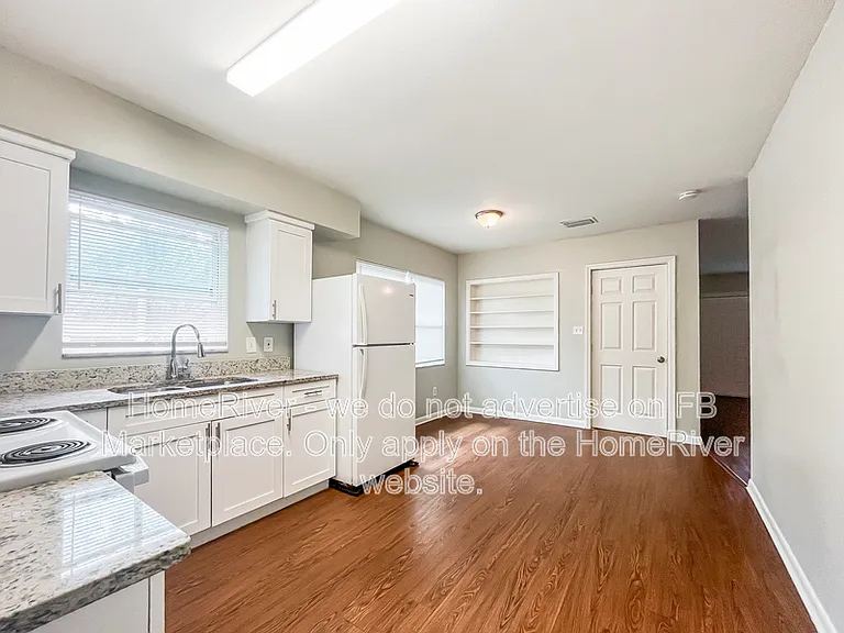 1903 W Spruce St — Photo 11
