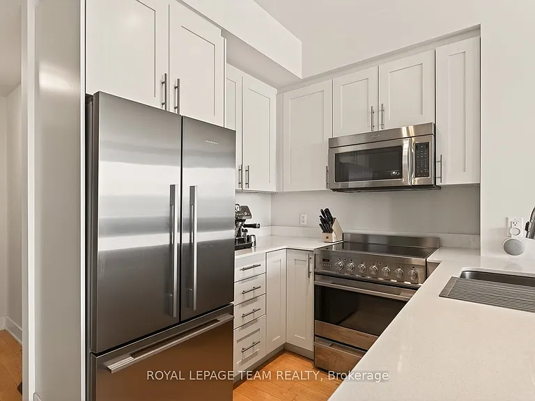 1035 Bank St #1504 — Photo 3