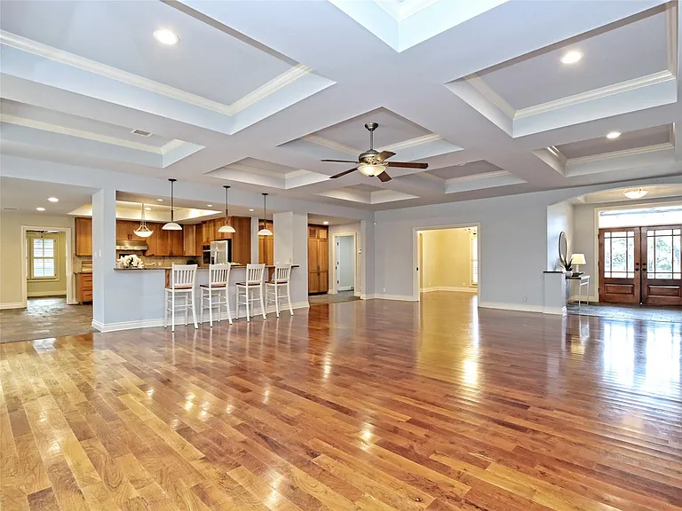6605 Mesa Dr — Photo 7