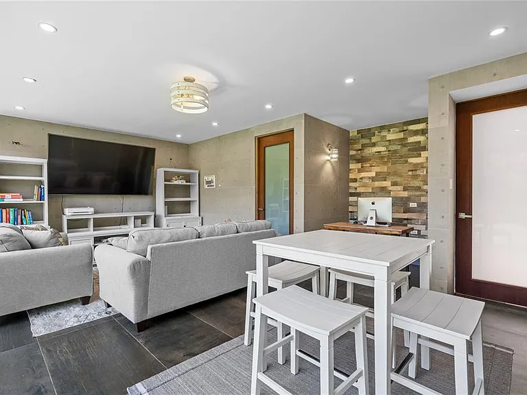 370 Dorado Bch E — Photo 56