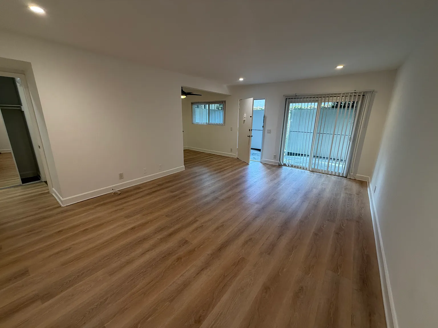 1 bed, 800 sqft, $2,595 — Photo 2