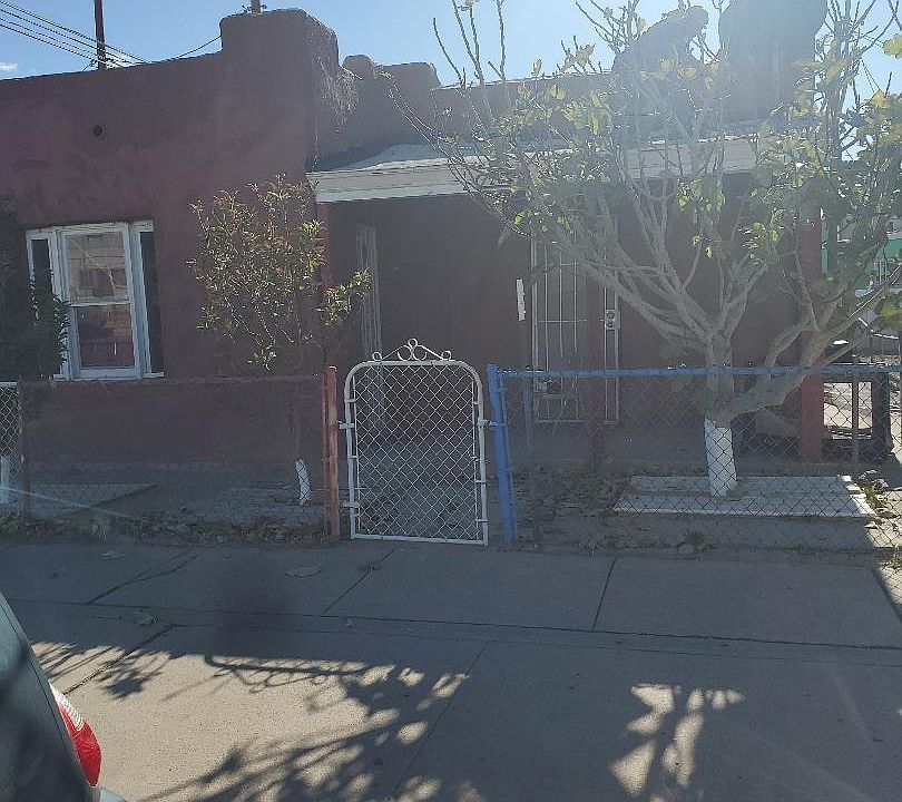 1st image of 208 E 8th Ave