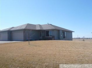 1551 Sequoia Ln, New Richmond, WI 54017