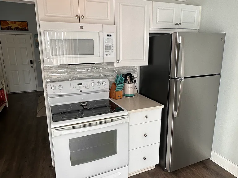 42 Jacaranda Cay Ct — Photo 8