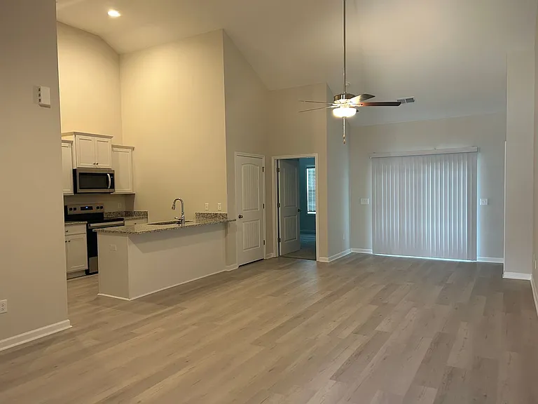 934 Manitou Cir — Photo 10