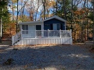 261 Point Sebago Rd #381, Casco, ME 04015