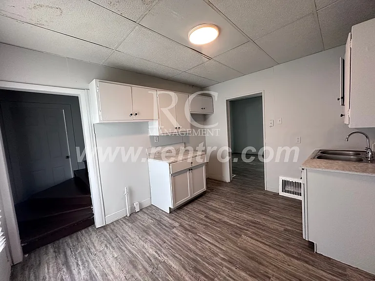 512 N Griffin St — Photo 3