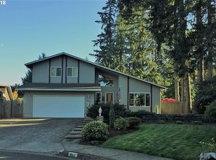 903 S 56th St, Springfield, OR 97478