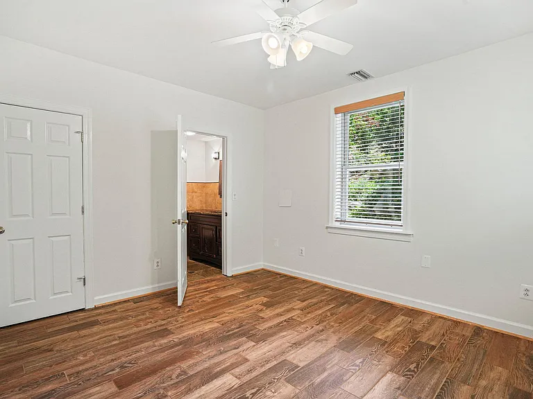 7712 Dolly Dr — Photo 27