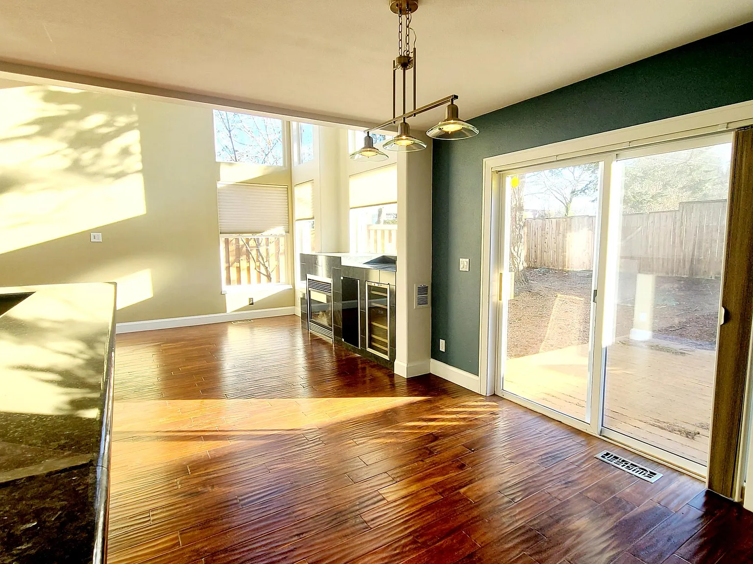 2 bed, 2.5 bath, 1500 sqft, $2,495 — Photo 3