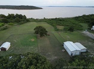 1 E Lakeview Dr, Checotah, OK 74426