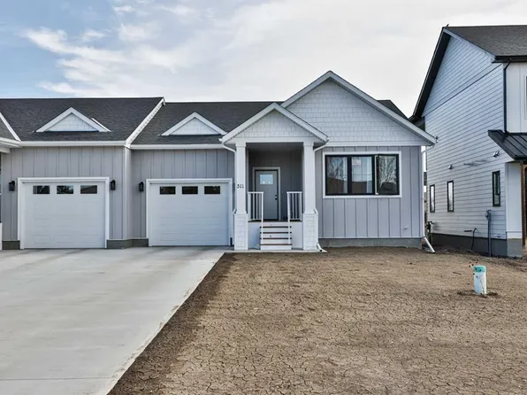 311 SW 100 W, Raymond, AB T0K 2S0