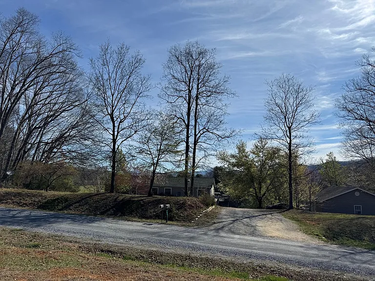 95 Amber Woods Dr — Photo 3