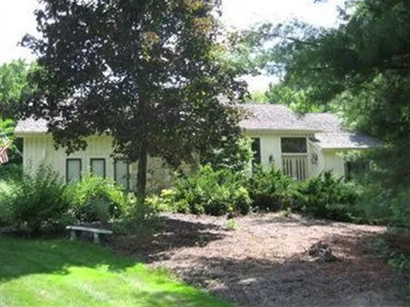 12452 Bentbrook Dr, Chesterland, OH 44026