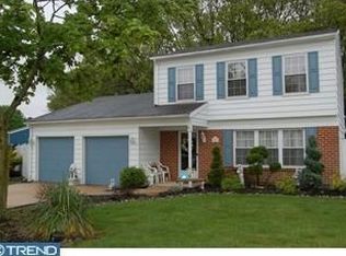 19 Sunset Dr, Clementon, NJ 08021