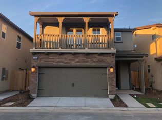 6092 E Bishop Ln, Fresno, CA