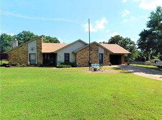 3904 Redbud Ln, Edmond, OK 73034