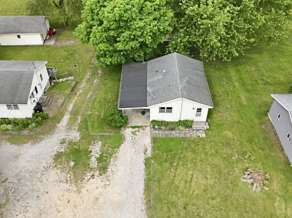 40 Lane 275b Turkey Lk, Hudson, IN 46747