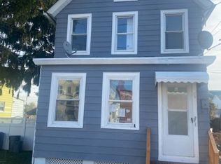 54 John St, Carteret, NJ 07008