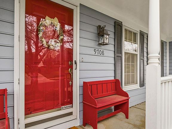 4th image of 9708 W 121st Ter