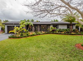 11721 SW 100th Ave, Miami, FL 33176