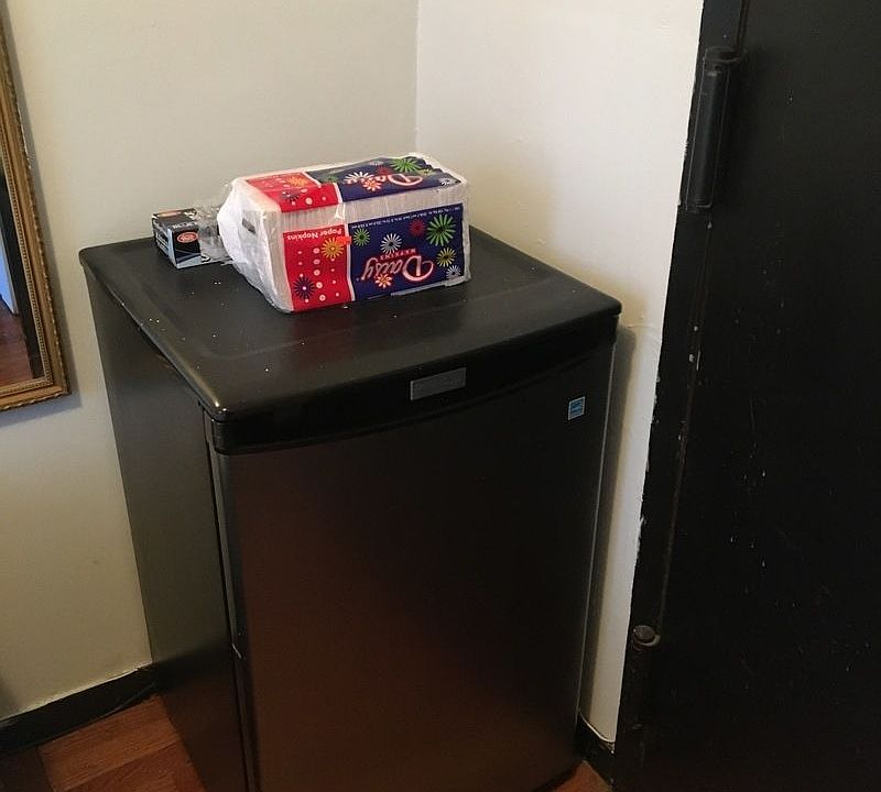 2nd image of 3916 Church Ave Floor 1