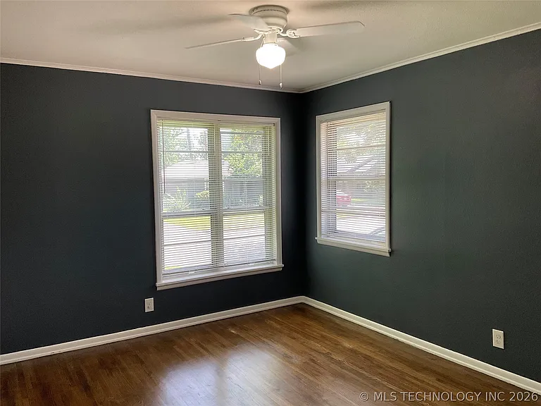 5745 E 27th Pl — Photo 9