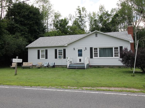 883 Mountain View Dr, Willsboro, NY 12996