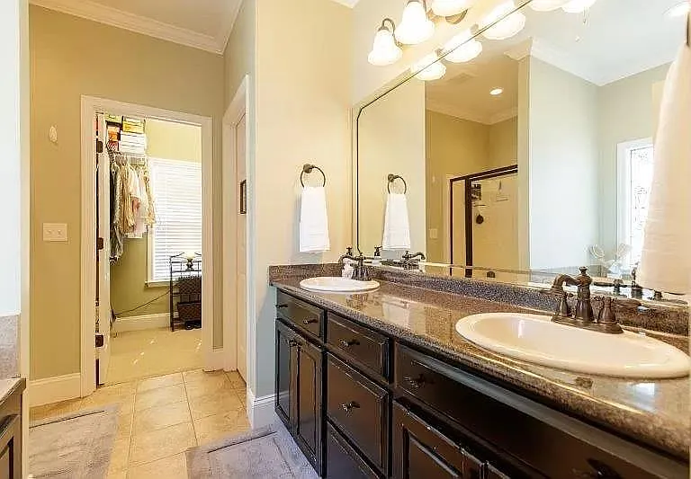 612 Barnside Ln — Photo 6