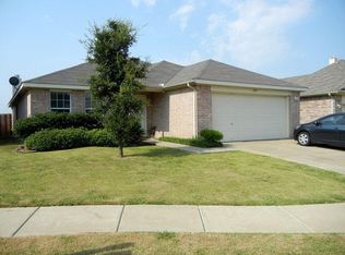 5120 Meridian Ln, Fort Worth, TX 76244