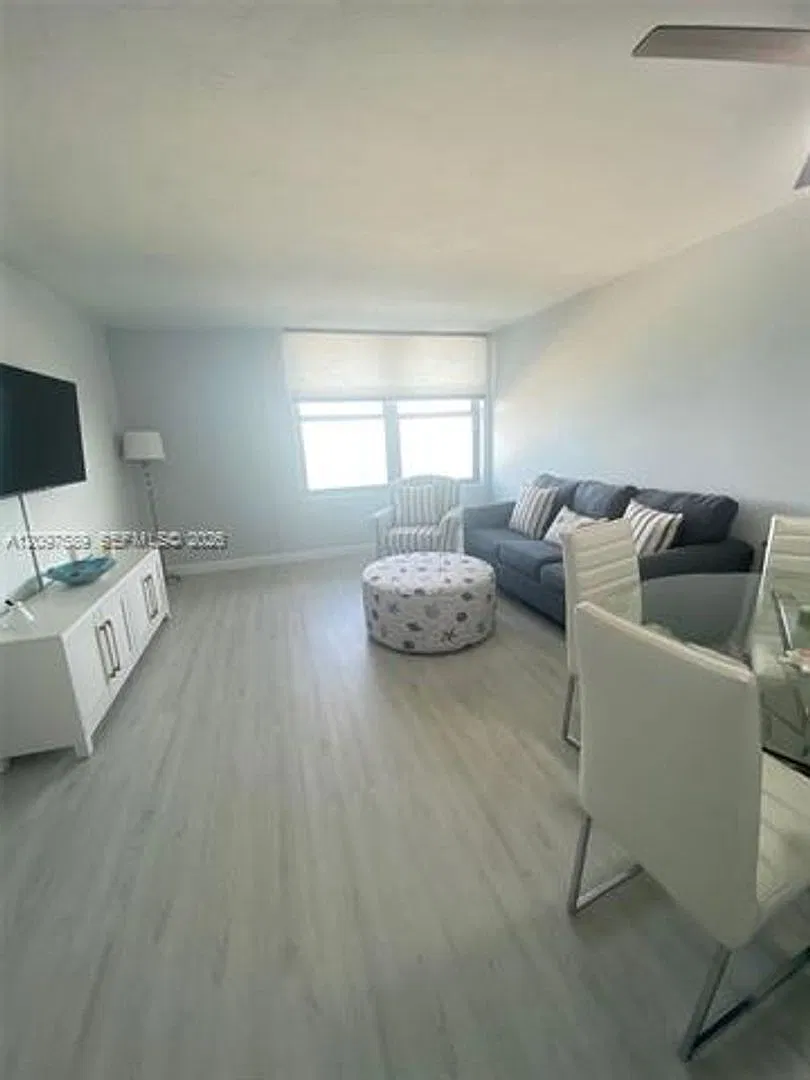2899 Collins Ave cu-1743, Miami Beach, FL 33140 — Photo 3