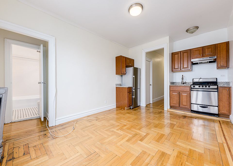 1st image of 32-52 33rd St #C9