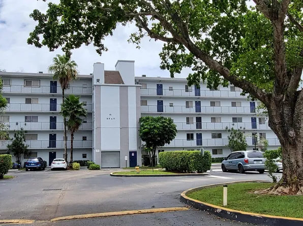 8540 N Sherman Cir, Hollywood, FL