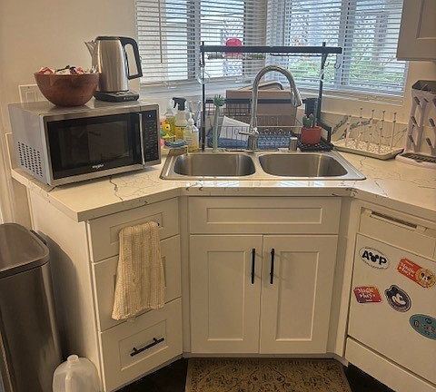 Newly remodeled kitchen. Microwave is now mounted above the oven / cooktop.