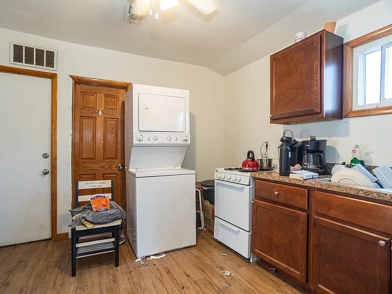 2906 W McLean Ave #3 — Photo 4