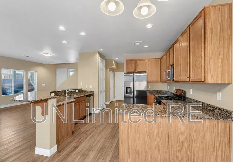 1201 N Warm Springs Trl — Photo 9