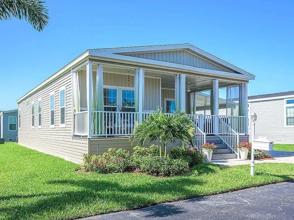 111 Cottonwood Ln #111, Naples, FL 34112