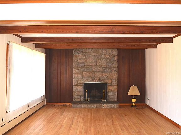 3rd image of 62 Idlewood Dr