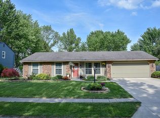 2112 Skyhawk Dr, Fort Wayne, IN 46815